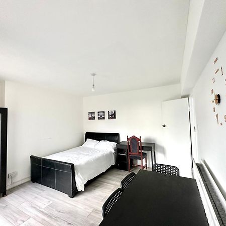 Fabulous 3 Bedroom Flat Sleeps 6 London Exterior foto