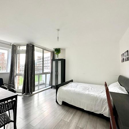 Fabulous 3 Bedroom Flat Sleeps 6 London Exterior foto