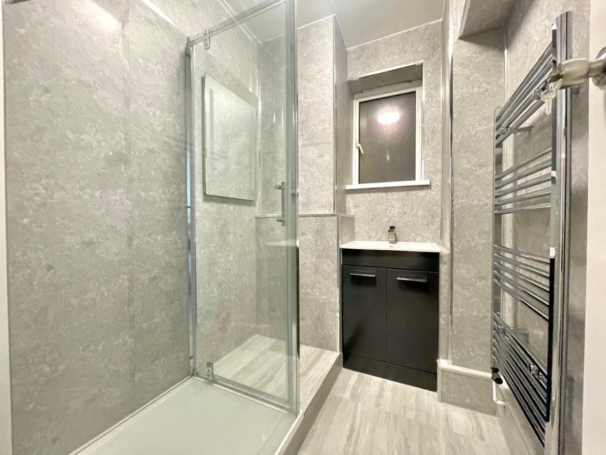 Fabulous 3 Bedroom Flat Sleeps 6 London Exterior foto
