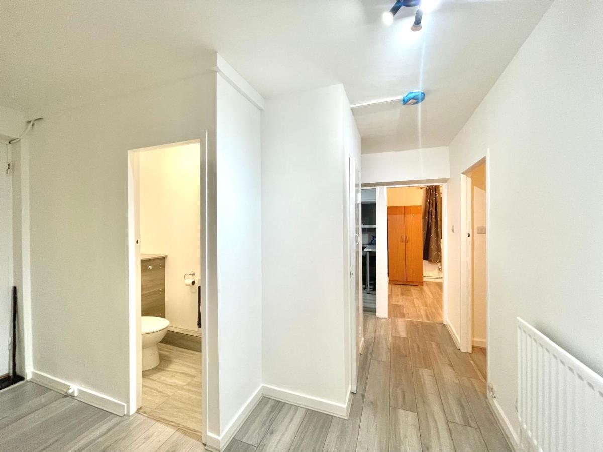 Fabulous 3 Bedroom Flat Sleeps 6 London Exterior foto