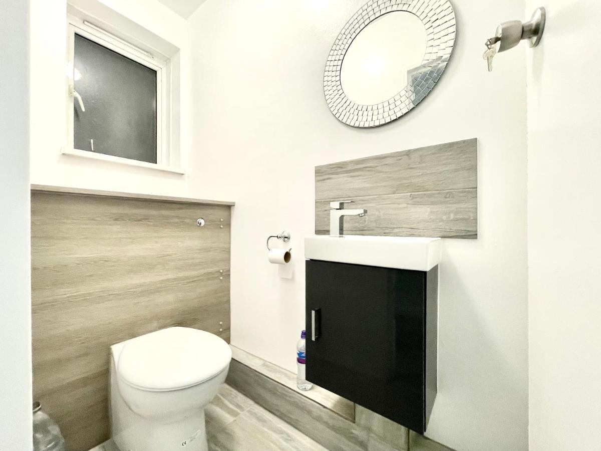 Fabulous 3 Bedroom Flat Sleeps 6 London Exterior foto